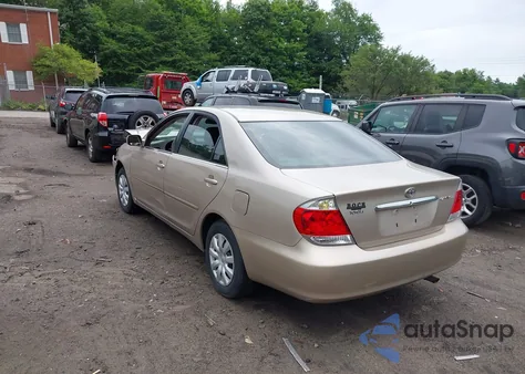 2005 Toyota Camry Le/Se/Std/Xle from USA, damaged, VIN 4T1BE32K15U960353